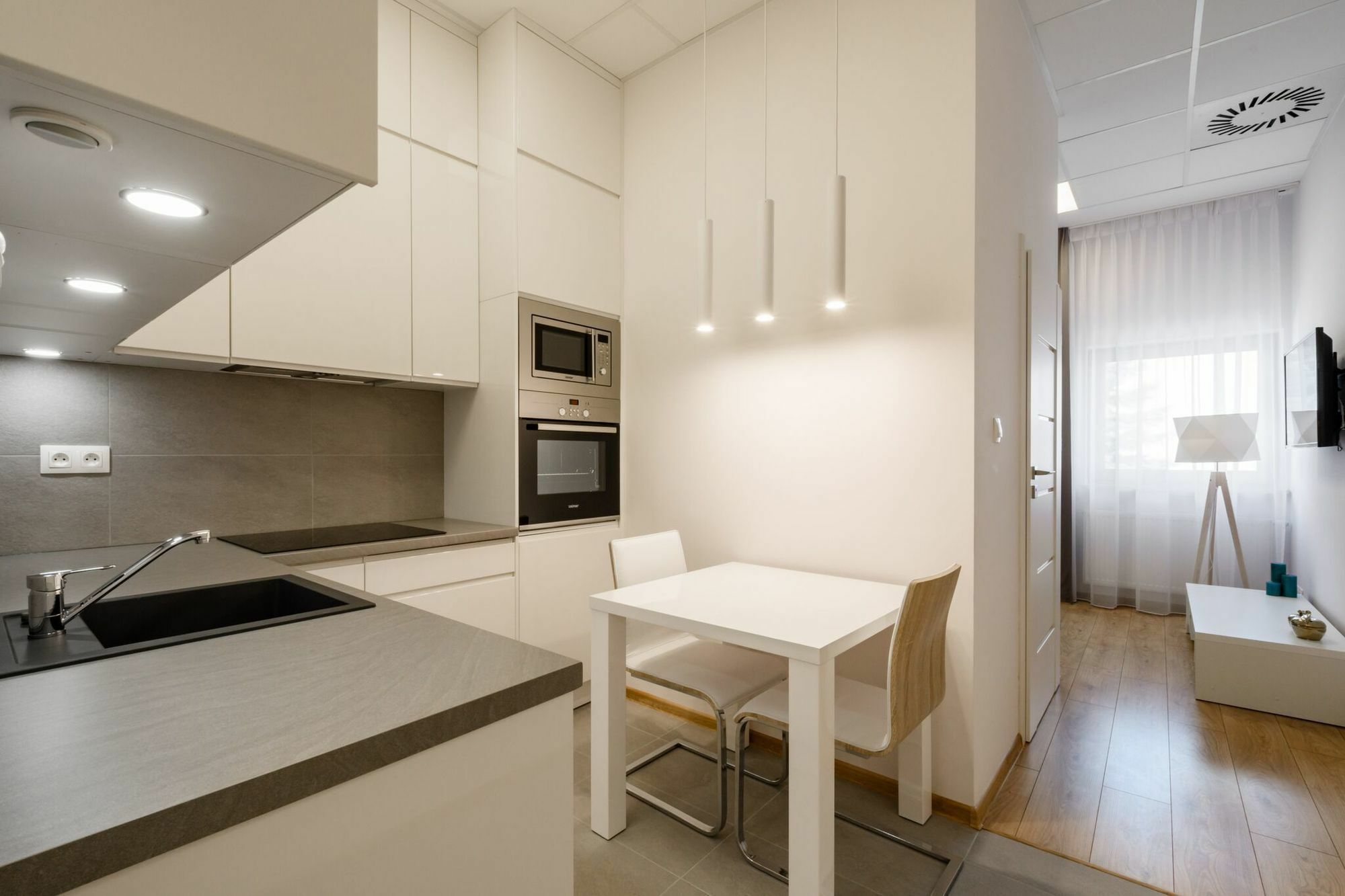 Varsovia Apartamenty Jerozolimskie ภายนอก รูปภาพ