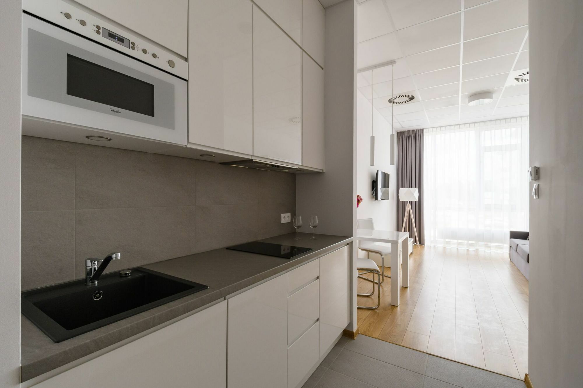 Varsovia Apartamenty Jerozolimskie ภายนอก รูปภาพ